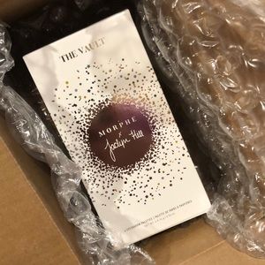 NEW Jaclyn Hill Vault Collection Released 8/14